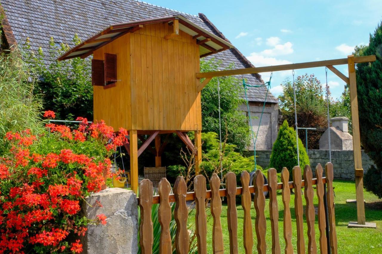 Agroturystyka Ranczo Radkow Exterior foto